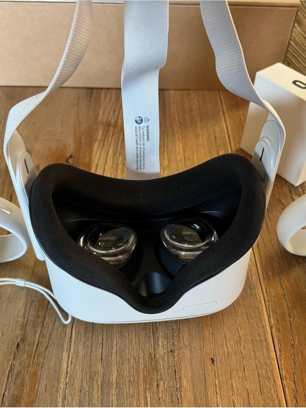 Oculus Quest 2 White VR Headset with Touch Controllers